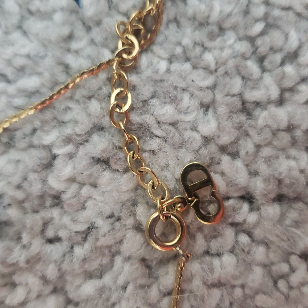 Elegant Gold Pendant Necklace Christian Dior Authentic - Picture 3 of 3